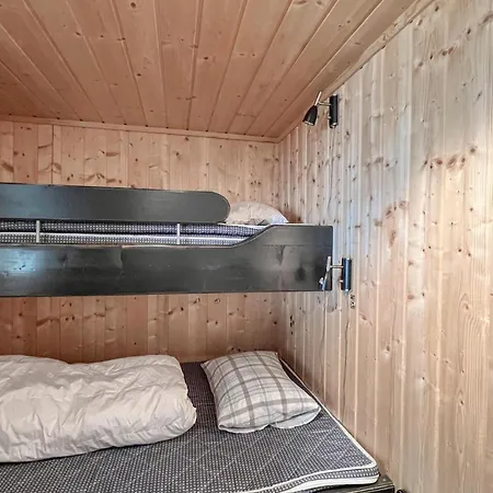 4 Bedroom Gorgeous In *