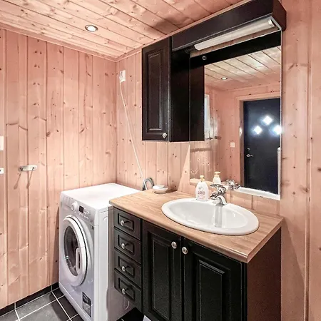 4 Bedroom Gorgeous In *